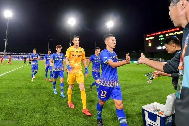 丰田新款中大型SUV亮相，配备2.4T混合动力引关注